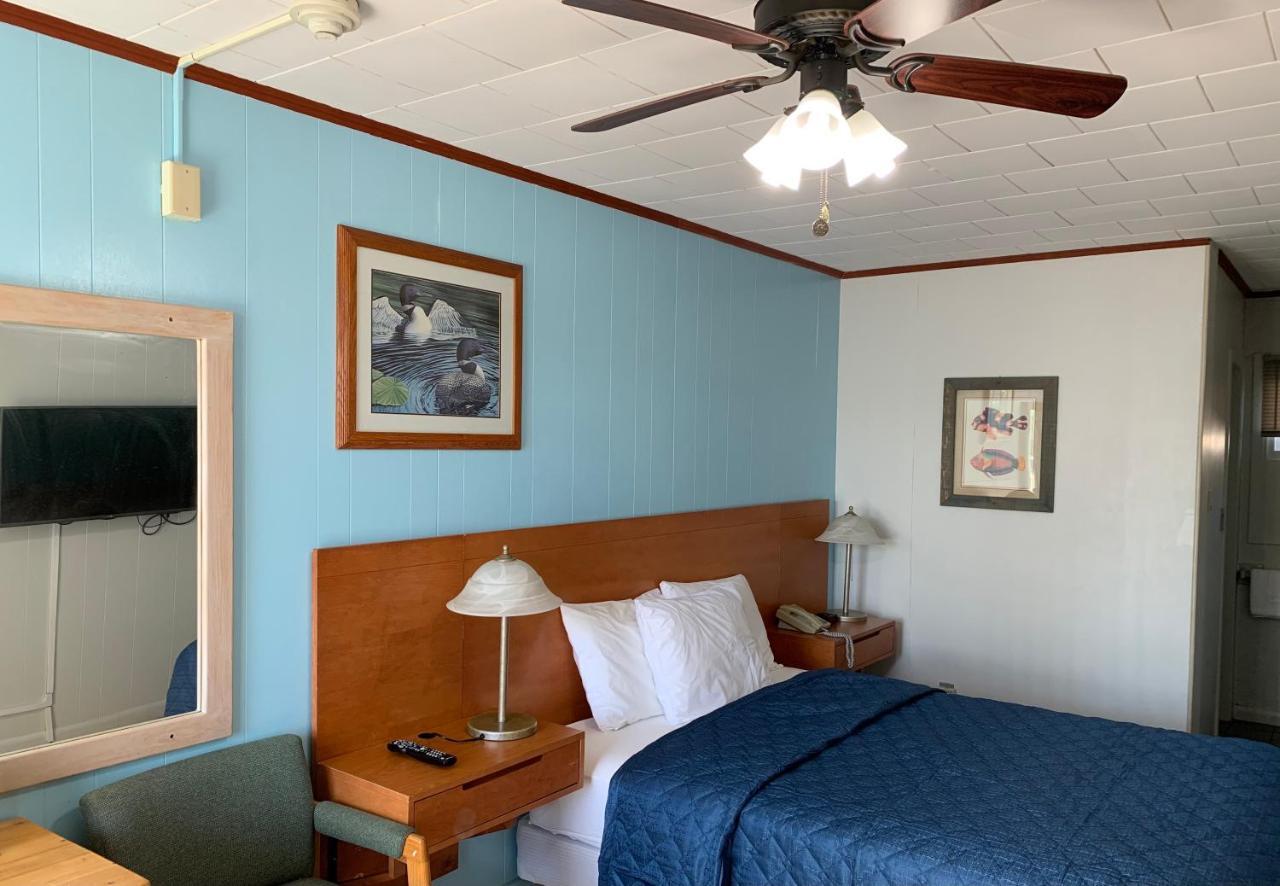 Town & Country Motel パリーサウンド エクステリア 写真