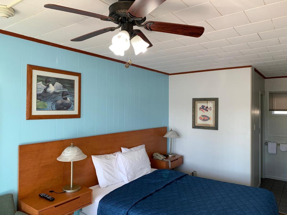 Town & Country Motel パリーサウンド エクステリア 写真